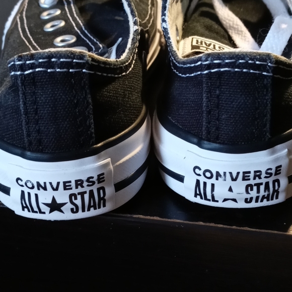 EUC Converse youth sneakers - Picture 2 of 3